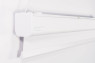 240x135 Schermo per proiettori elettrico Slim Screenline con bordi neri 16:9